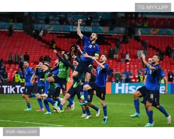 巴雷拉全场表现稳健,助球队稳居争冠行列 巴雷拉全场表现稳健,助球队稳居争冠行列