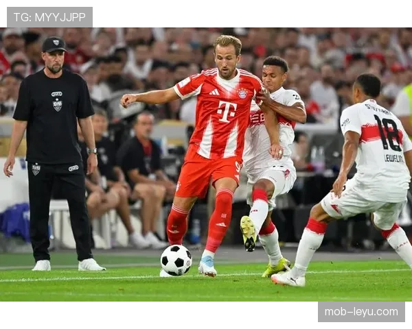 贝肯鲍尔表现稳健,持续引领全球足球文化发展新潮流