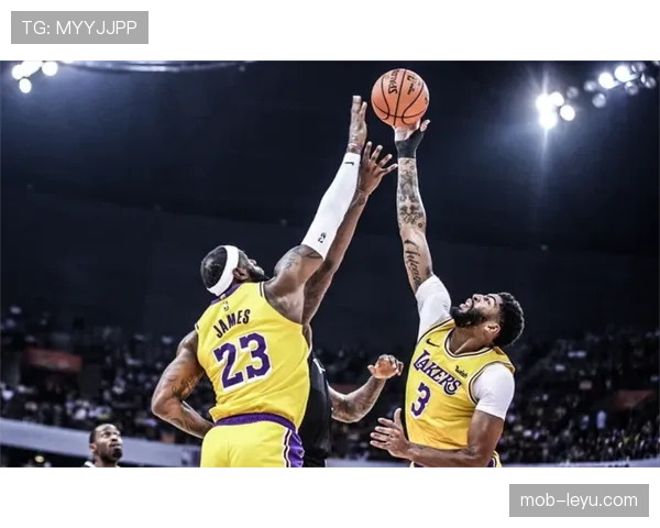 埃泽引领水晶宫逆转胜利，状态回暖值得关注