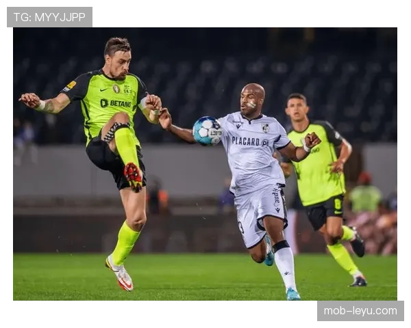 奥斯卡本赛季进球数据持续提升,中场进攻表现稳健 奥斯卡本赛季进球数据持续提升,中场进攻表现稳健