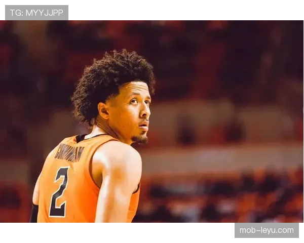 凯德·坎宁安挡拆突破制造错位，助攻率较上季攀升