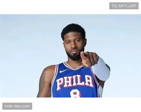 保罗·乔治又在豪宅里练瑜伽？这自律程度真不像是拿顶薪的人